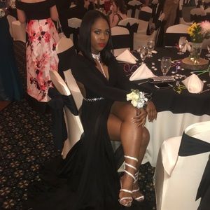 Black prom dress